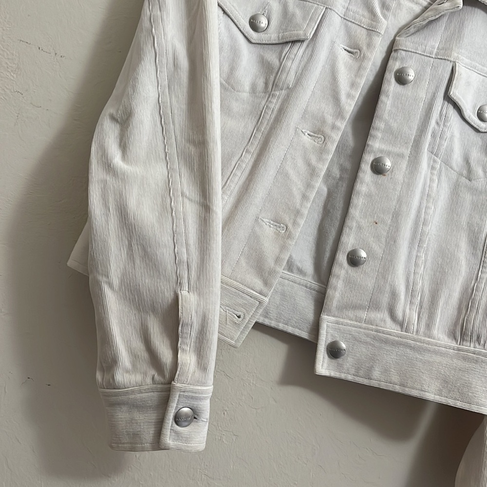 Jacket - Picture 4 of 4